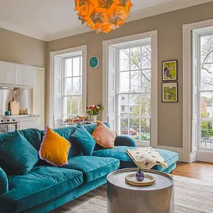 Stylish Grade Ii Listed Apartment: The London Cheltenham